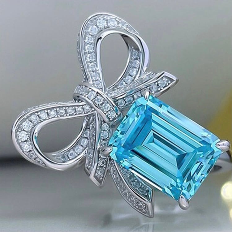 リボン 人工アクアマリン エメラルドカット 長方形 高炭素ダイヤモンド