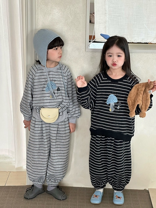 ボーダーきのこセットアップ（2色展開）JIAY｜トップス スウェット｜小学生 ジュニア対応｜通学 普段着｜韓国子供服｜男の子 女の子｜80-140cm｜2026秋服 ［取寄］