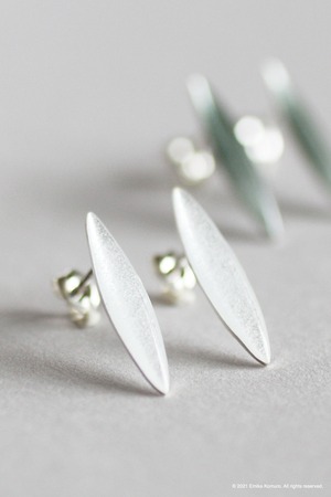 Pointedoval earrings