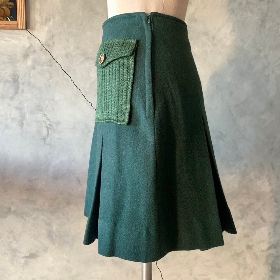 毛糸のポケット付きウールスカート
