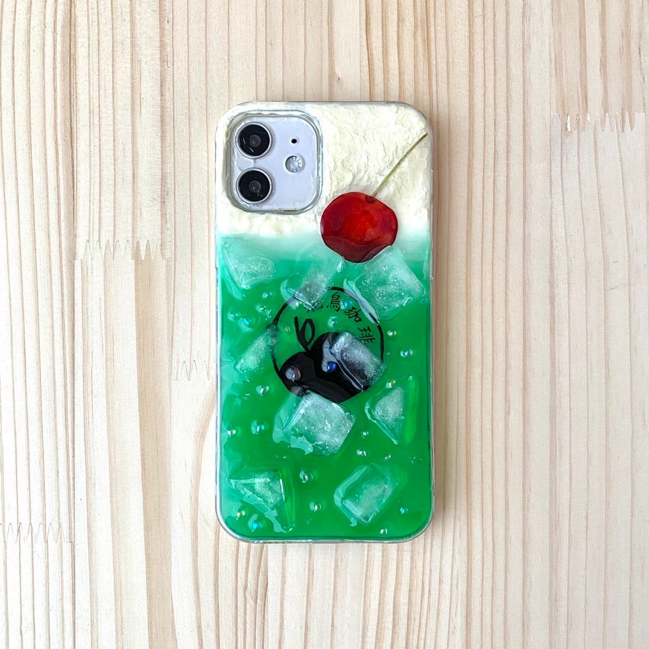 クリームソーダ　携帯ケース　iPhone6 販売終了品 クリームソーダ クリアケース iPhoneケース スマホケース | LUCK OUT