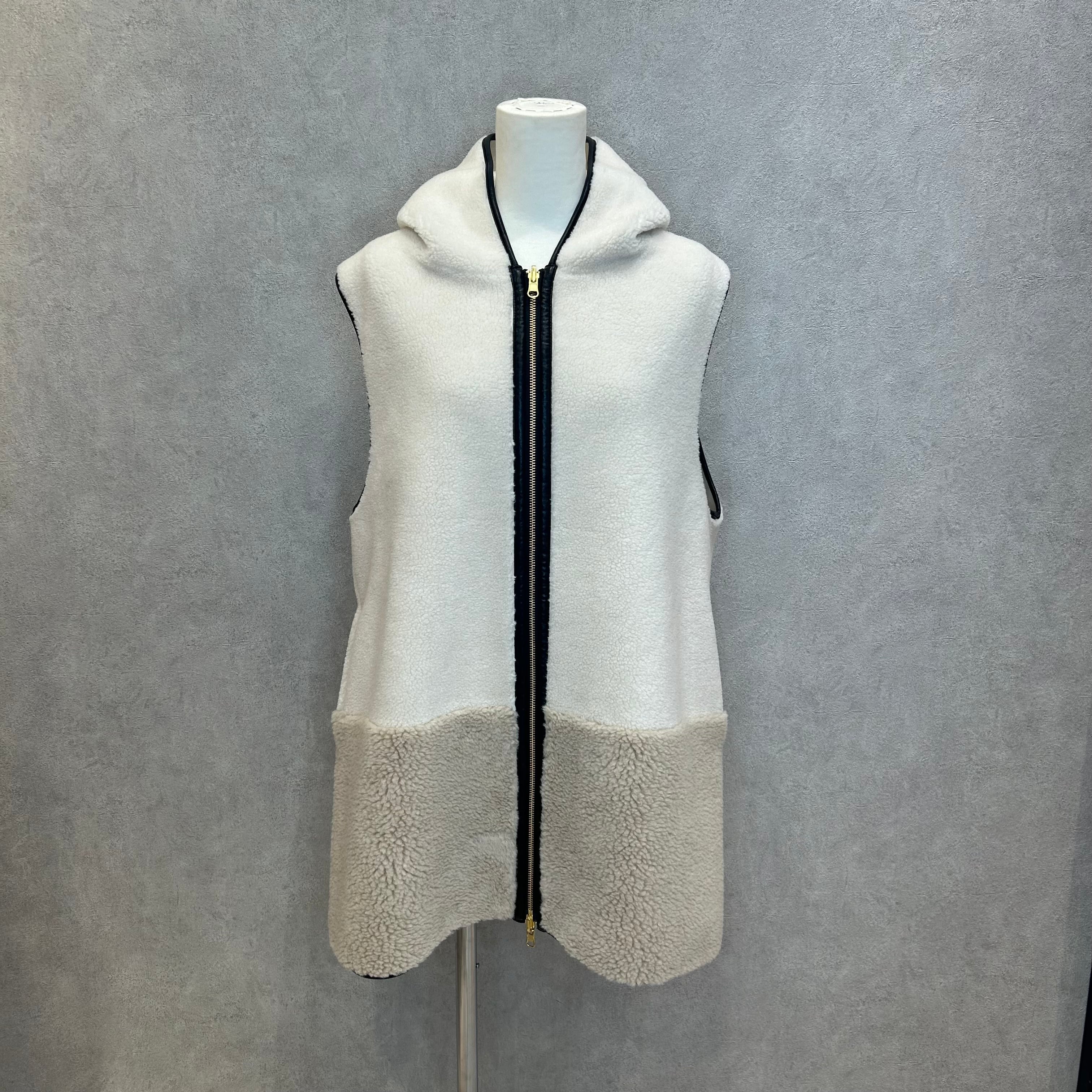 RISLEY】バイカラーボアベスト | whisper bell online store