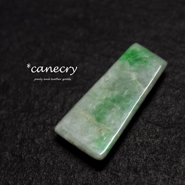 糸魚川翡翠のネックレス | 天然石ジュエリーの Canecry