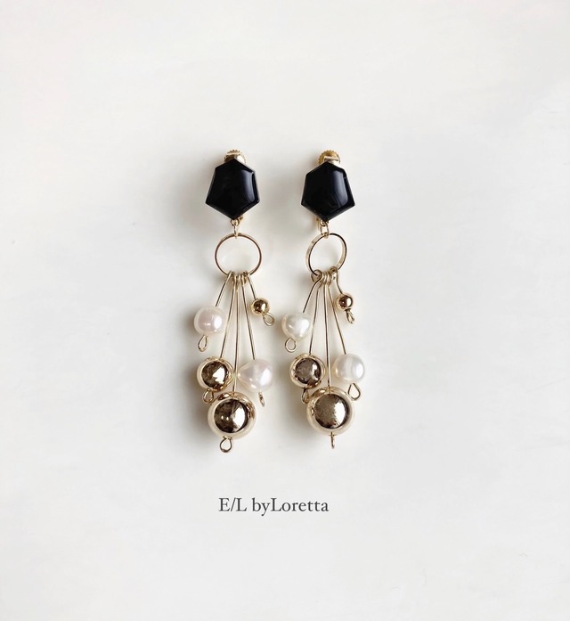 淡水パール × metal ball tassel KAKERA pierce/earring (Black) [cc]