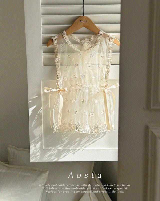 予約⌇aosta / Lace vest