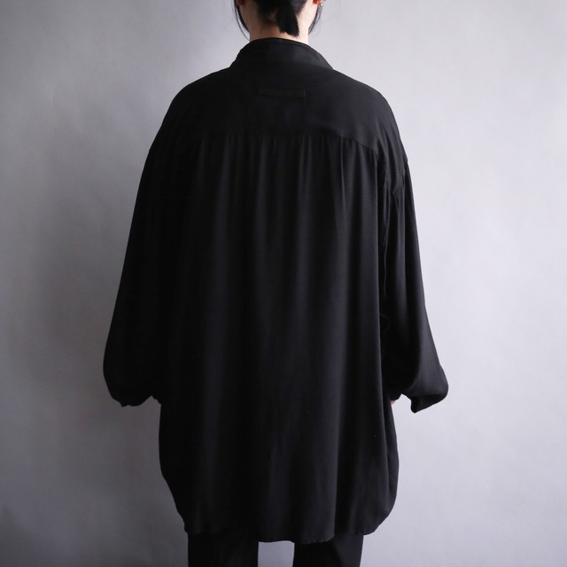 "刺繍" fly-front geometry embroidery band collar over size shirt