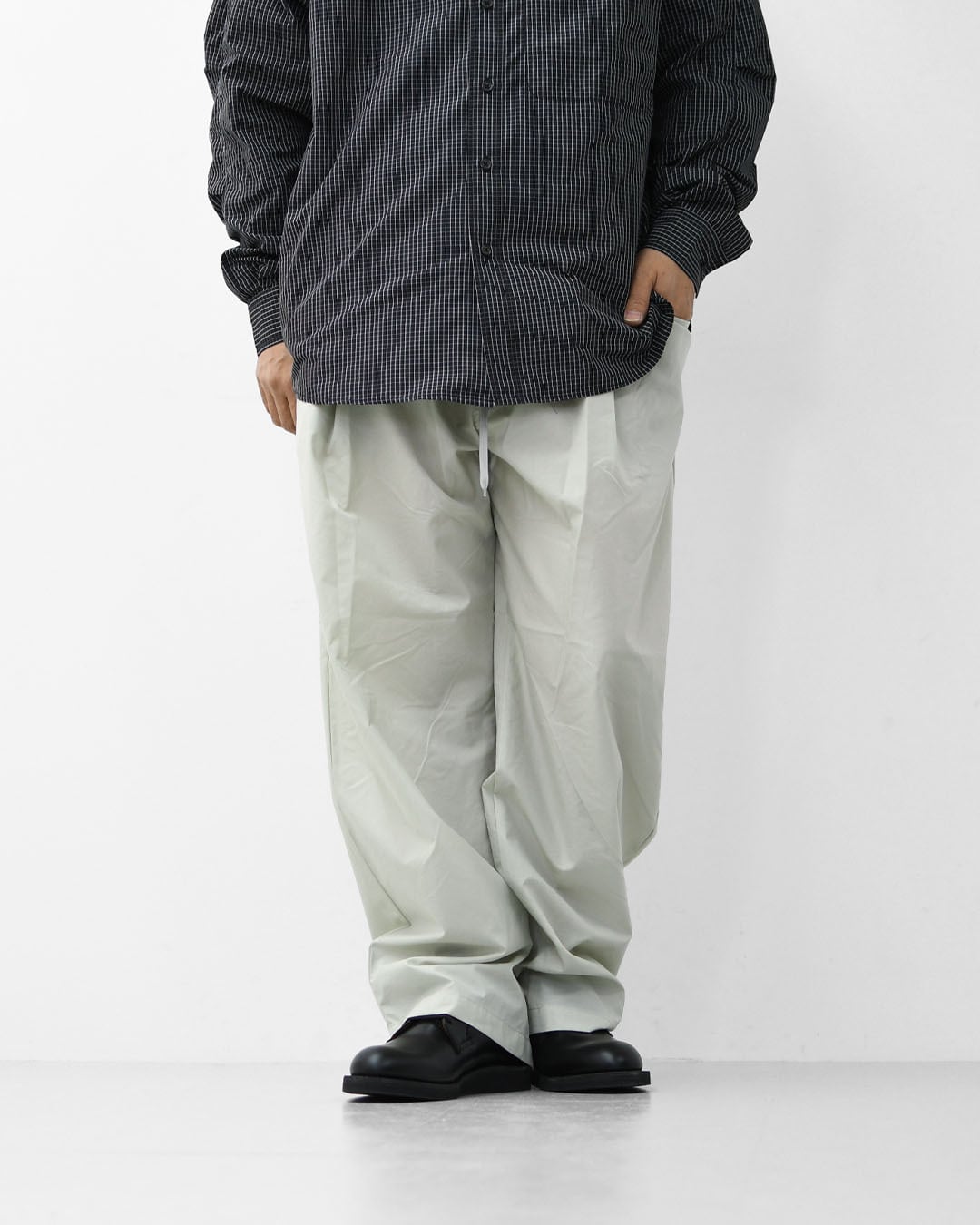 DANTON [ダントン] M Stunner Nylon 2tuck Easy Pants [DT-E0275SNY