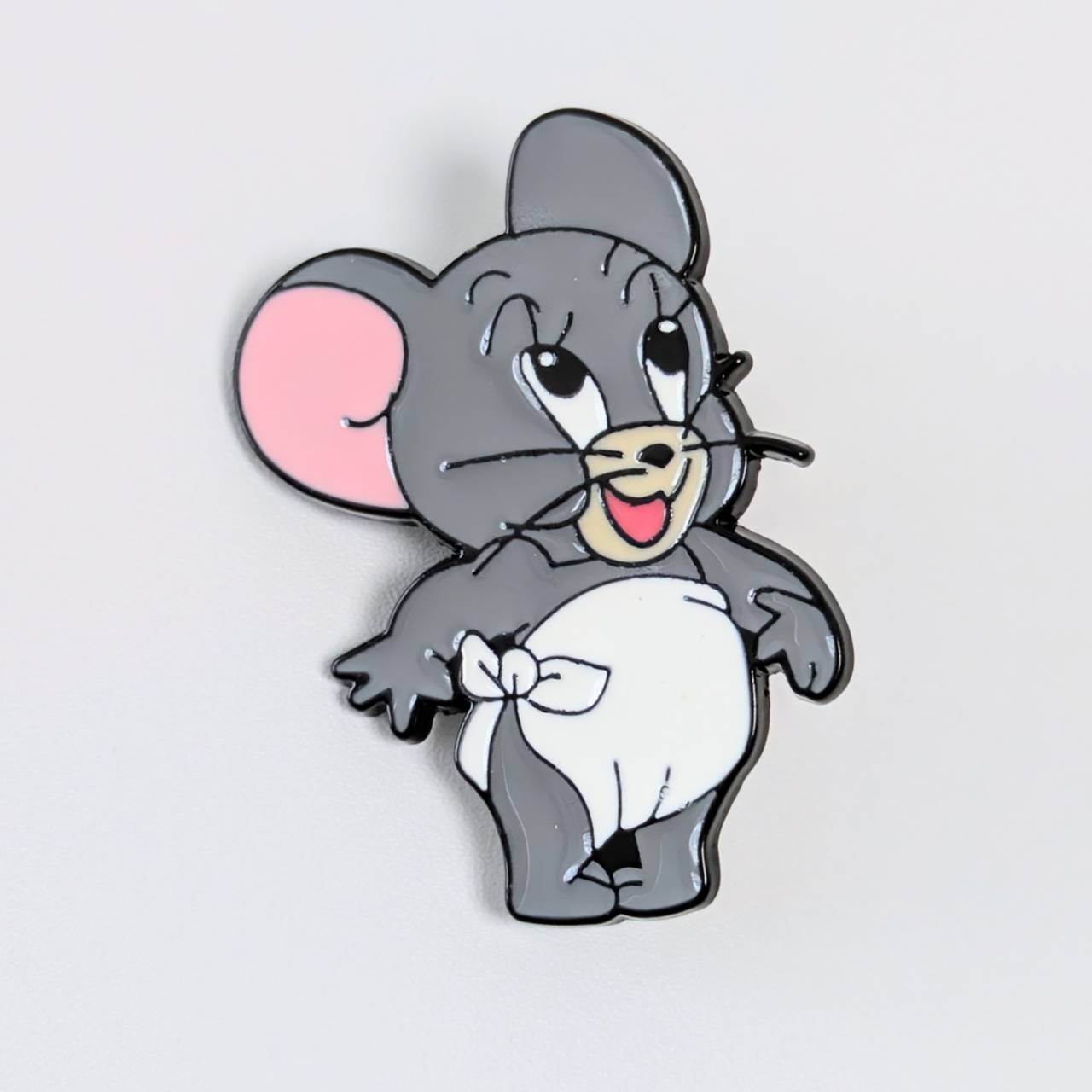 トムビーンズ80年代ピンバッジ “I HAVE LOTS OF CASH” 送料無料！ ☆ピンズ PINS☆ピンバッジ 【 Tom and Jerry (トムと