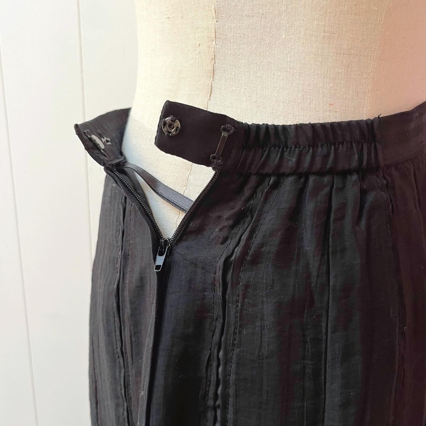 black line sheer long skirt