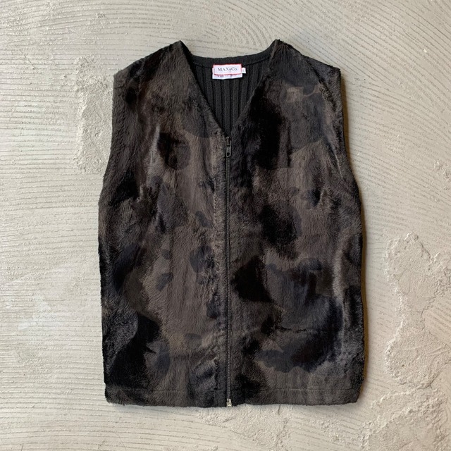 Max&Co. / Fur designed vest