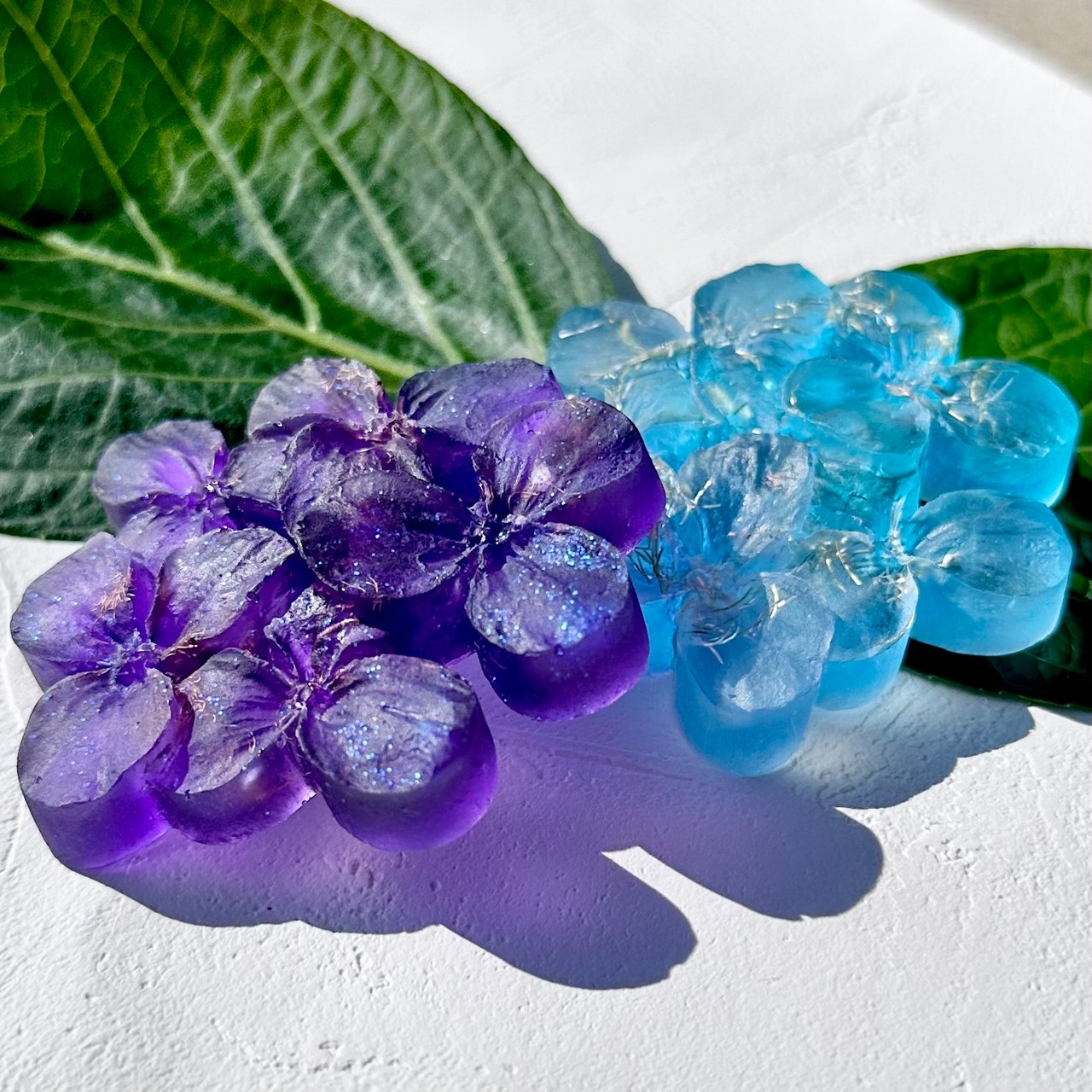 クリアホワイト♡かえるさん✨オルゴナイト 見にくく 