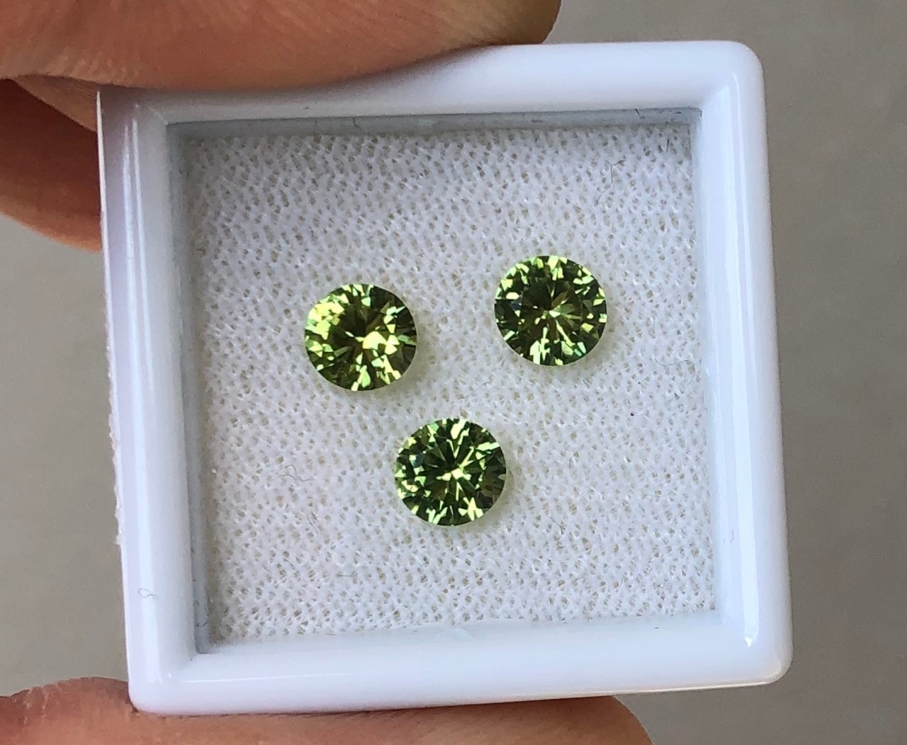 ペリドット 5mm 1ピースから販売