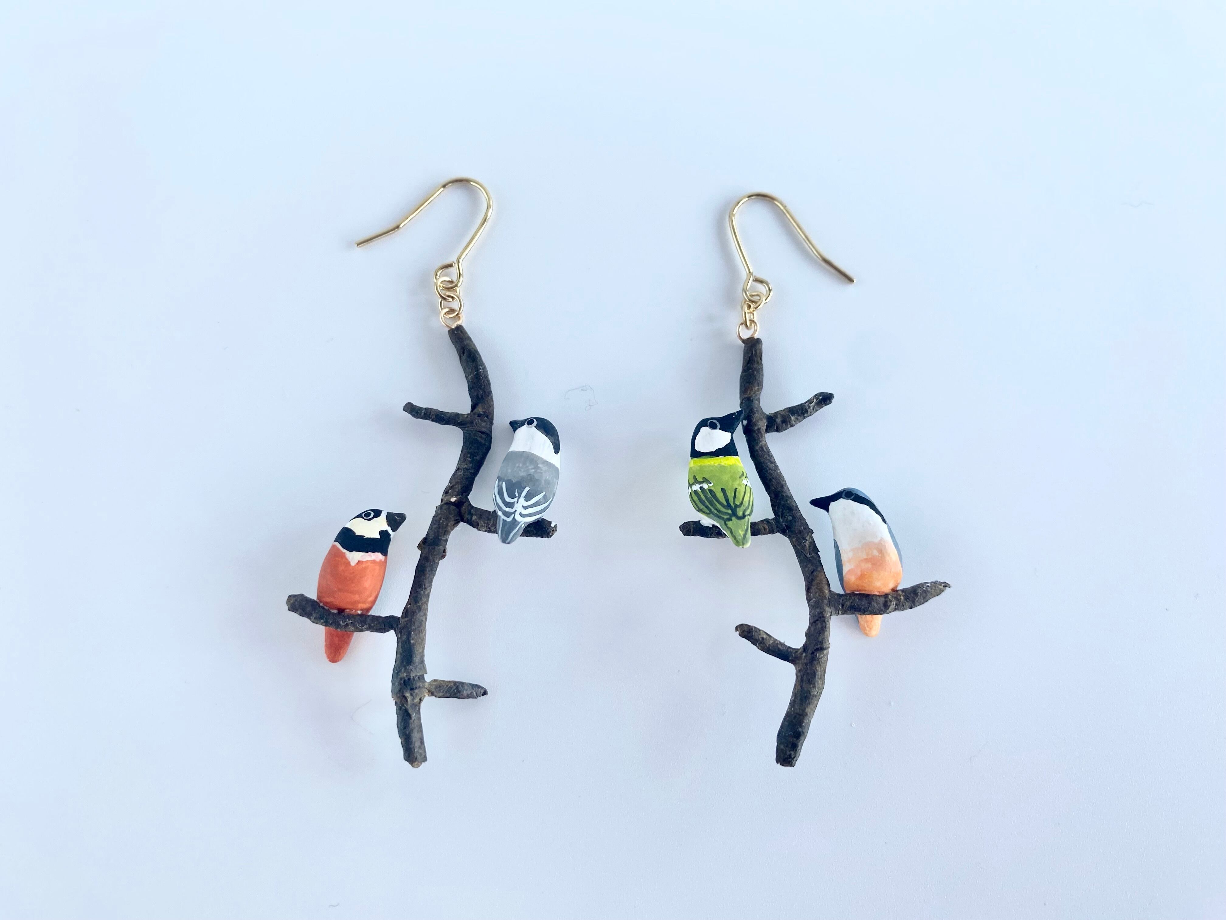 【2~3日以内発送】小鳥が集まる小枝のピアス・イヤリング