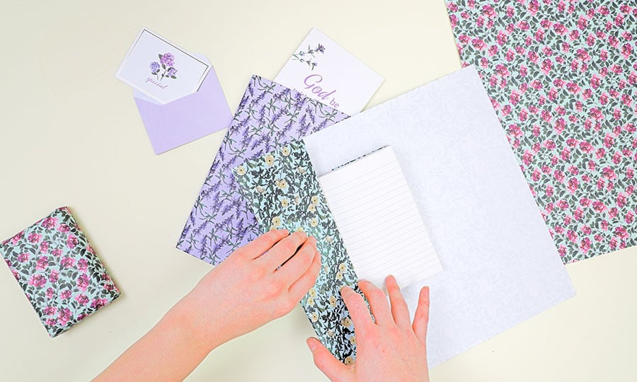 包装紙です 6df7549af3b17e1719cd8eb35b6335