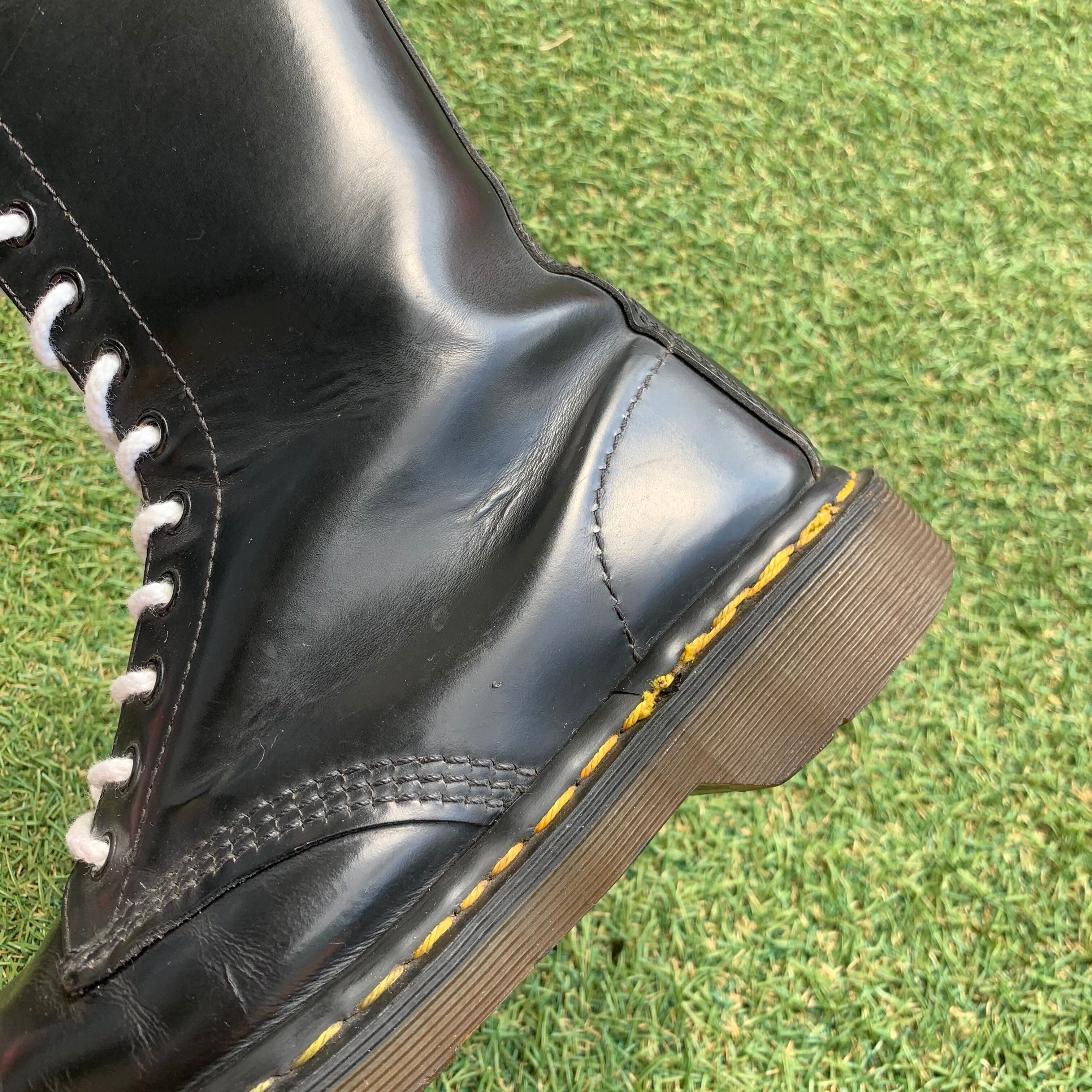 イングランド製！ Dr.MARTENS ドクターマーチン 10ホールブーツ F788