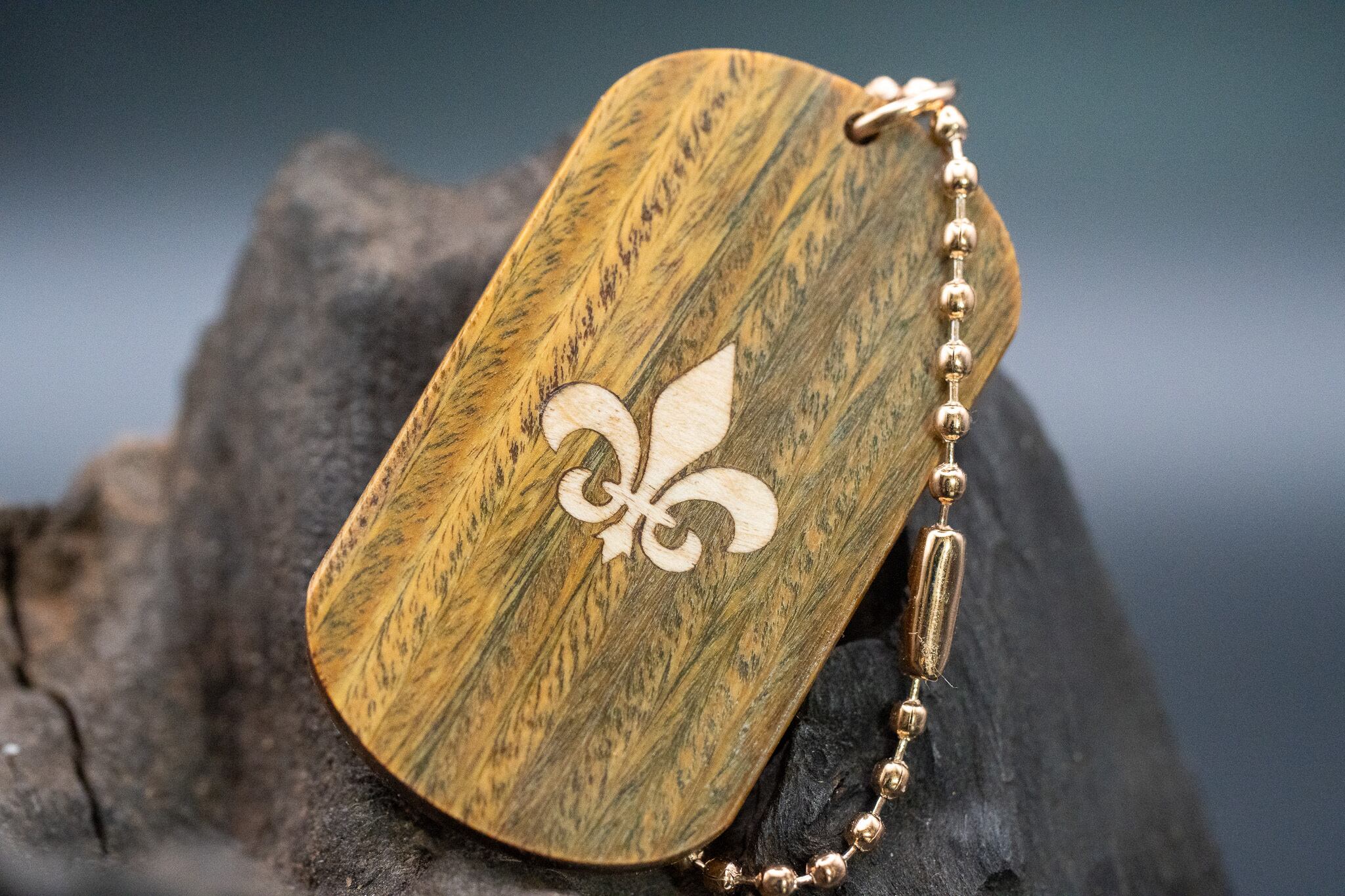 【翡翠の木】 パロサント ドッグタグ 象嵌 フルールドリス