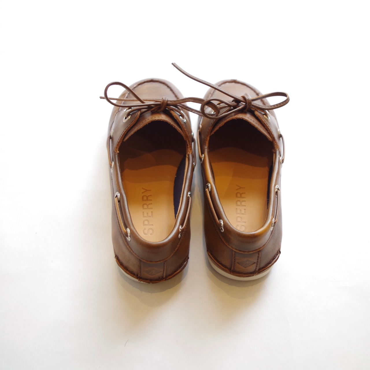 SPERRY SLIM BOAT SHOES