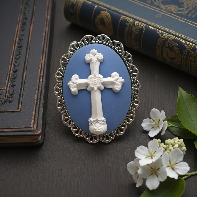 Cameo Brooch #111　カメオ　ブローチ　十字架　ブルー　クロス