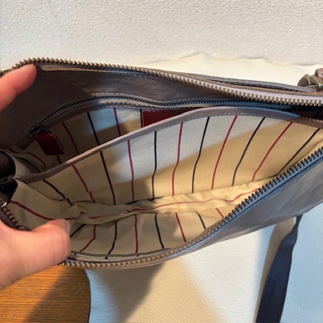 B.stuff　ナイロンコンビショルダーバッグ(ピジョン)