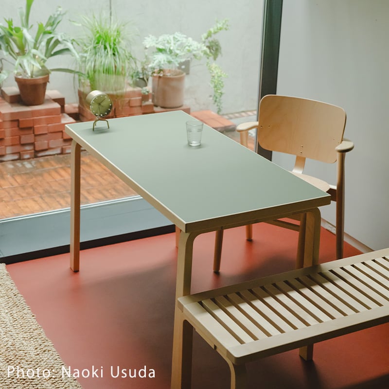 天然 カウハイドラグ A ミッドセンチュリー アルヴァアアルト 北欧インテリア Alvar Aalto アルヴァ・アアルト | REAL Style online shop