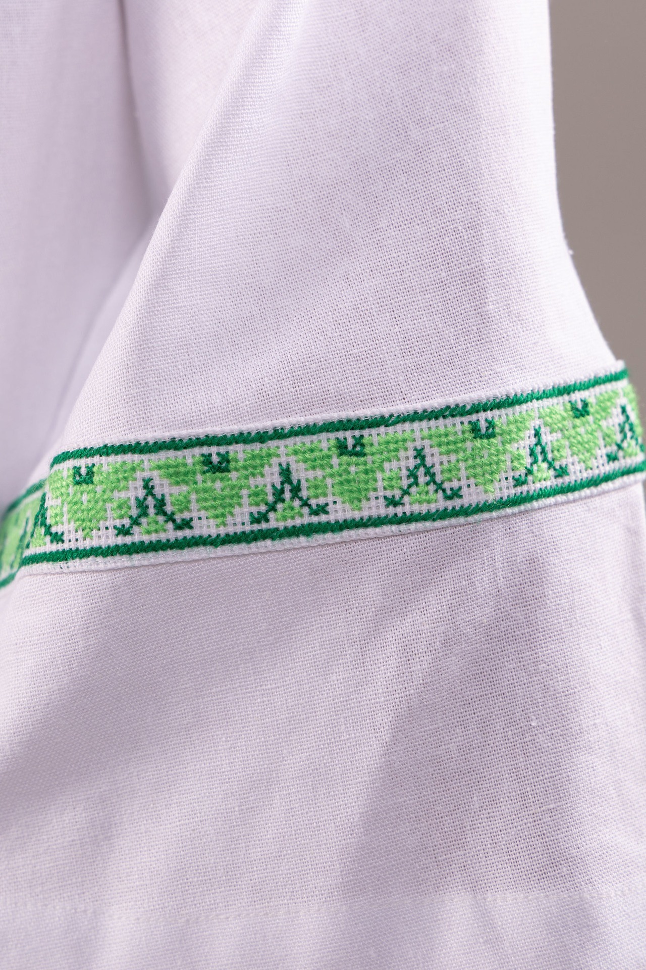 ウクライナ刺繍ヴィシヴァンカ　手刺繍　レディース・フリーサイズ - 4