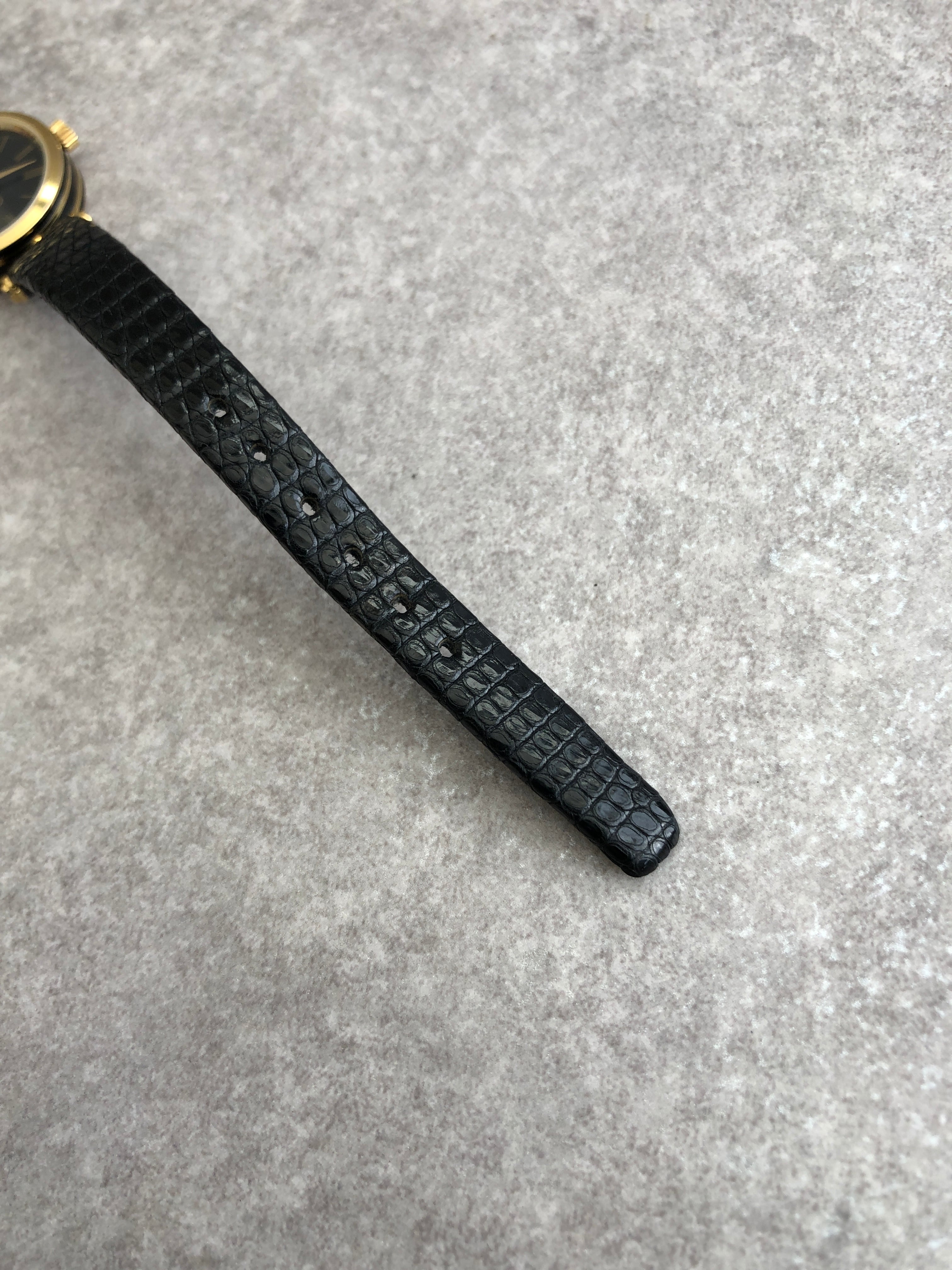 GUCCI グッチ 腕時計 ブラック ラウンドフェイス ローマ レザー