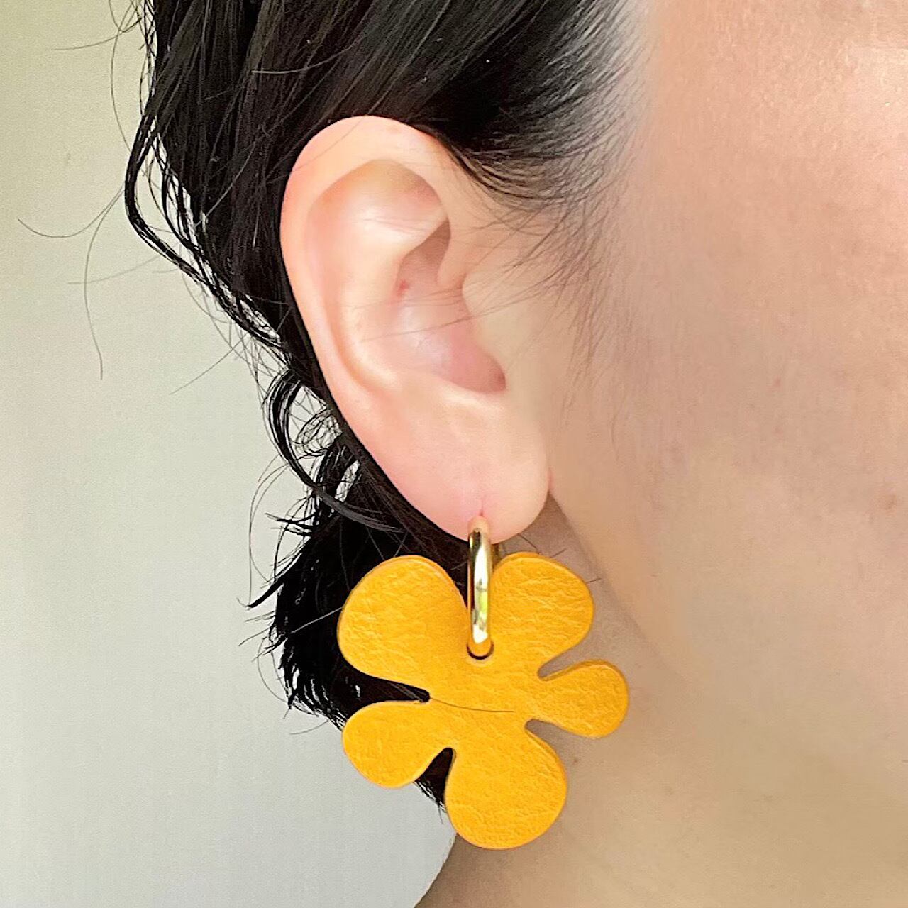 アクセサリー KAJA BIJOUX Carrie Flower Pierce KAJA BIJOUX Carrie Flower Pierce