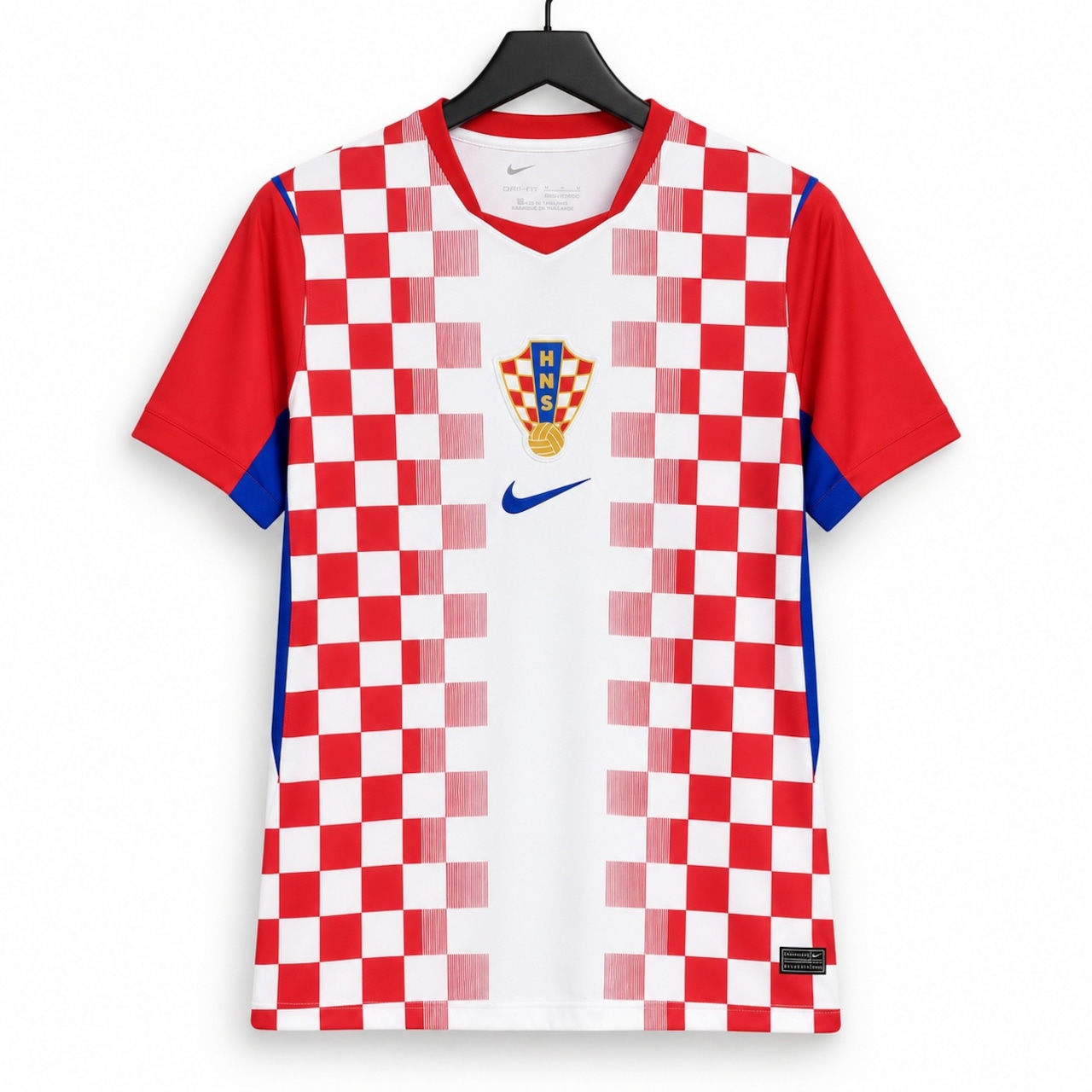 【お取り寄せ】クロアチア代表 2026 ホーム サッカーユニフォーム ネーム 背番号 カスタム可（ファンバージョン）