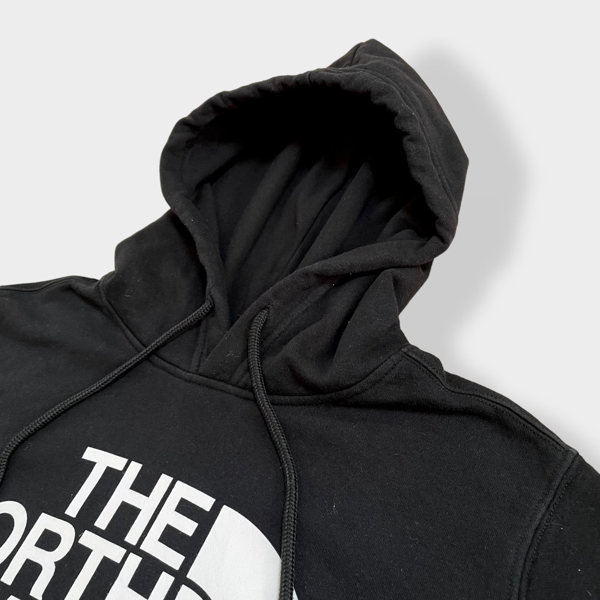 THE NORTH FACE ノースフェイス 胸ロゴプリント パーカー ブラック (メンズ M)   O2493