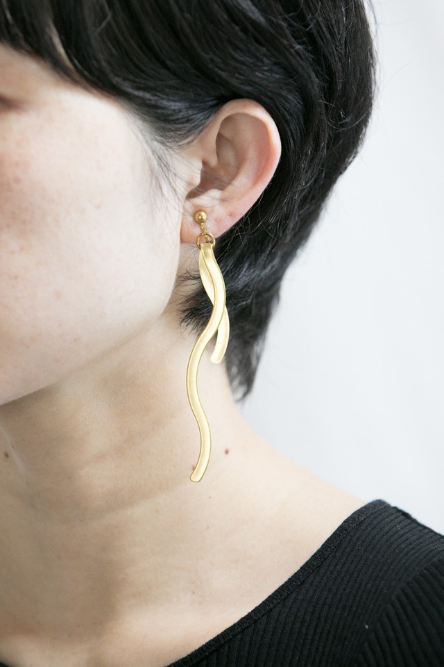 【TAMARI】Brass wave  pierce / earring