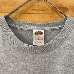 【FRUIT OF THE LOOM】カレッジ風 ロゴ Tシャツ wicked witch university XL ビッグサイズ US古着 アメリカ古着