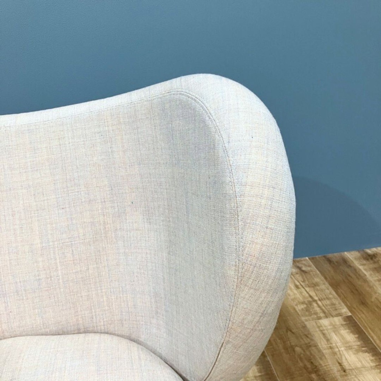 NORR11 Little Big Chair Light beige ノアイレブン リトルビッグチェア ラウンジチェア リネン 回転機能 イタリア製【モデルルーム展示品】【中古】【250サイズ】