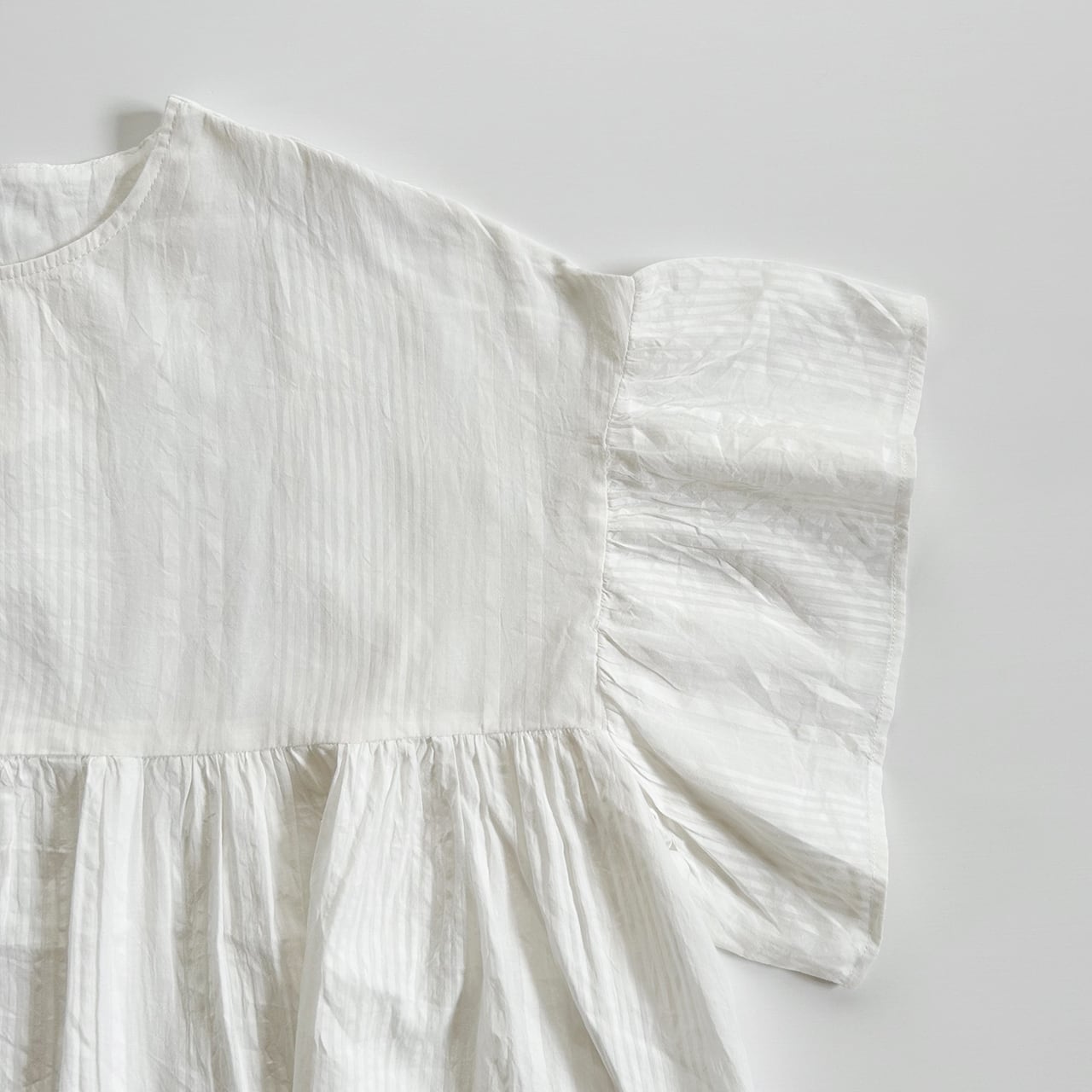 Cotton dobby gather blouse (white)