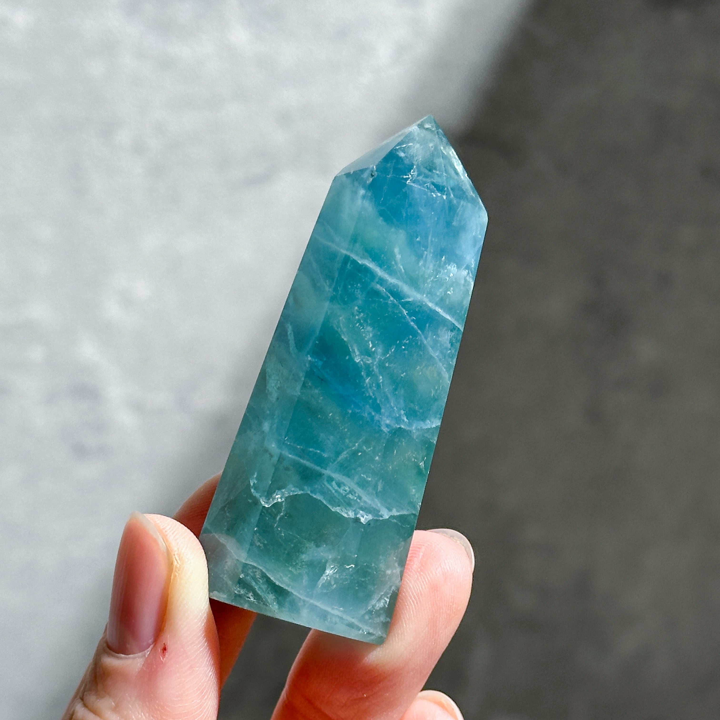 ブルー、グリーンフローライト タワー型24◇ Rainbow Fluorite