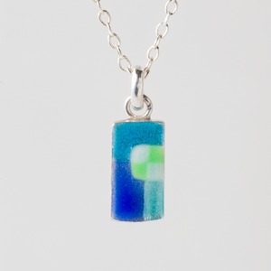 UNIQUE blue & kiwi - necklace -
