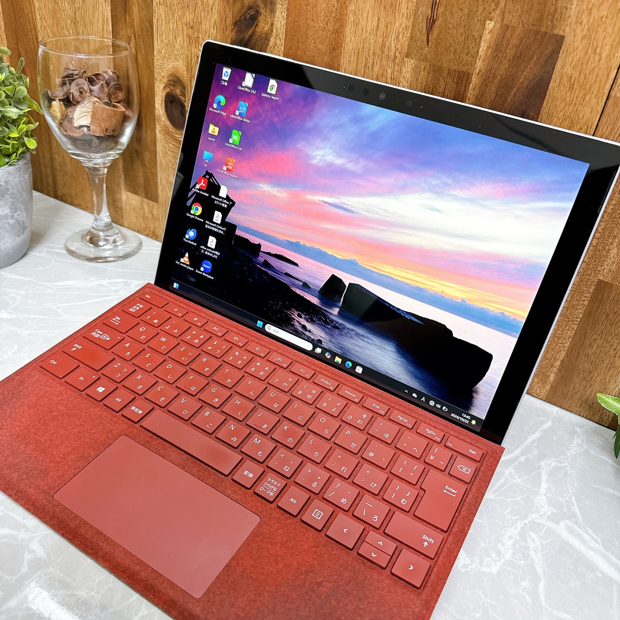 【2022年モデル】Microsoft Surface Pro 7+ / 第11世代 Core i5-1135G7 / メモリ8GB / SSD256GB / 12.3インチ 2K タッチパネル