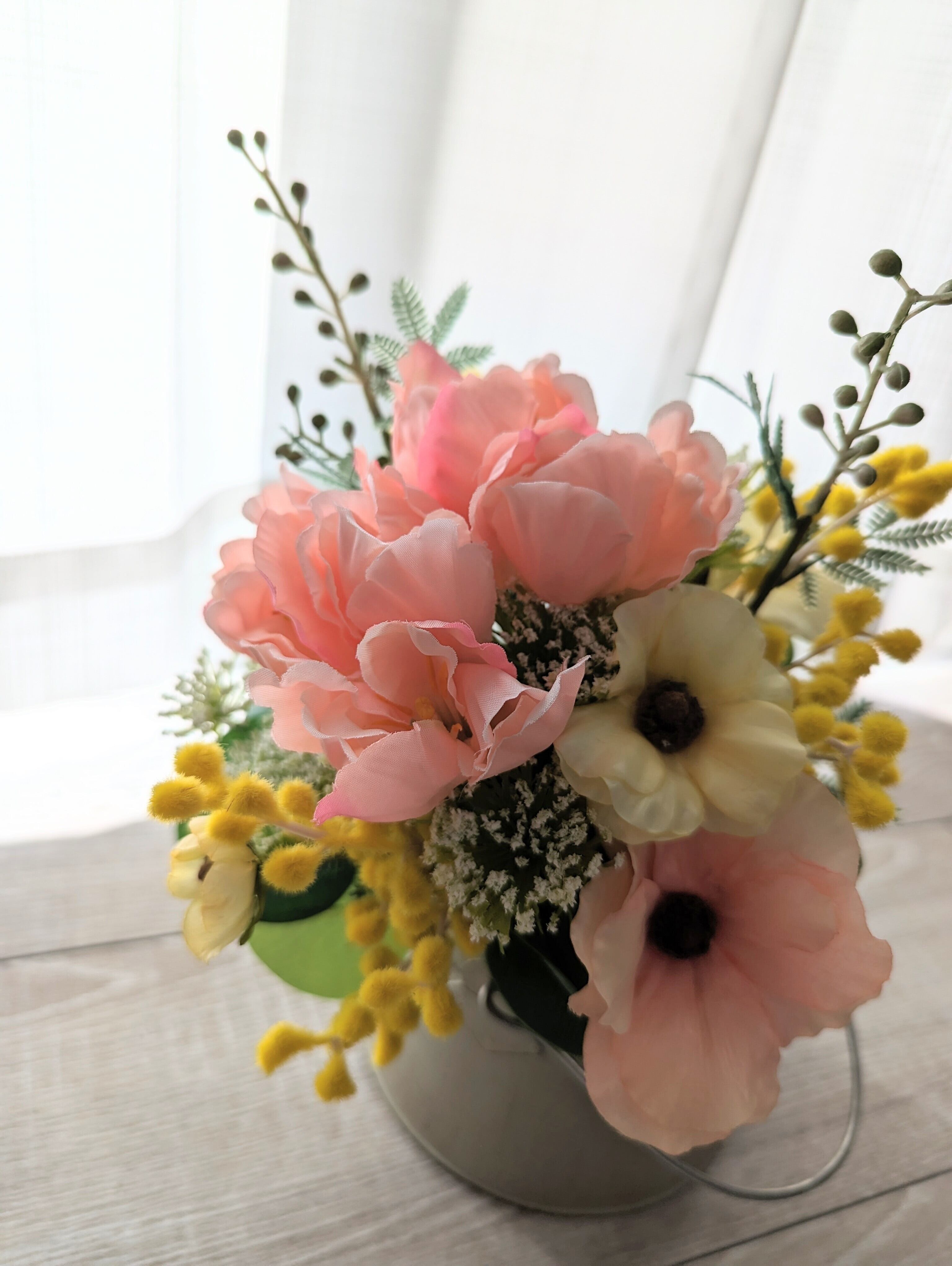 【のんさん専用】春の切花セット　ラナンキュラス　チューリップ他　生花　ネコポス 💐🎂🌸🤍 桜に合わせてラナンキュラスやチューリップなど春のお花を