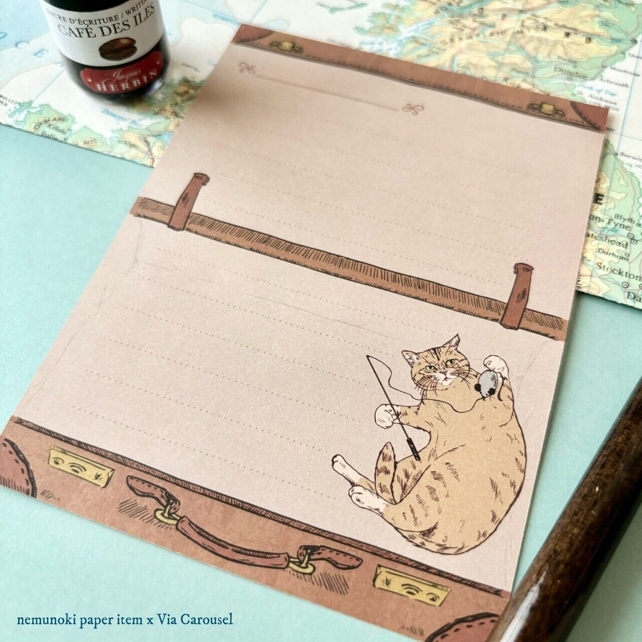 世界を旅する猫たち トランクミニレターセット | Via Carousel