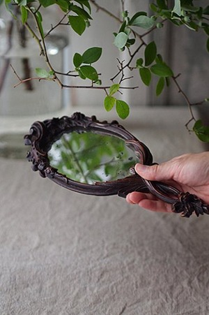 木彫りの手鏡-antique wood hand mirror
