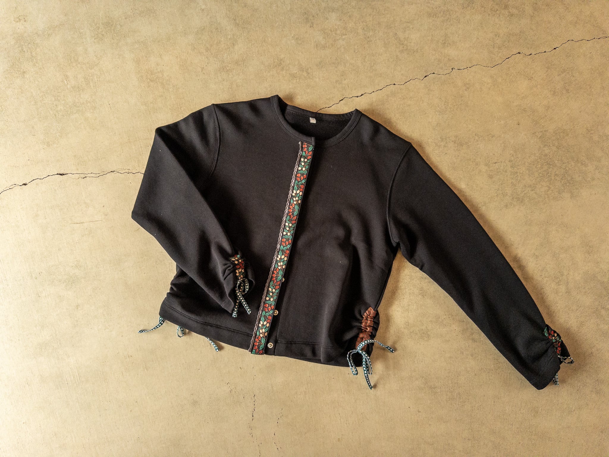 反物(15m)15%OFF 全3色 ベリー 25mm幅 チロルリボン | レピヤンリボン