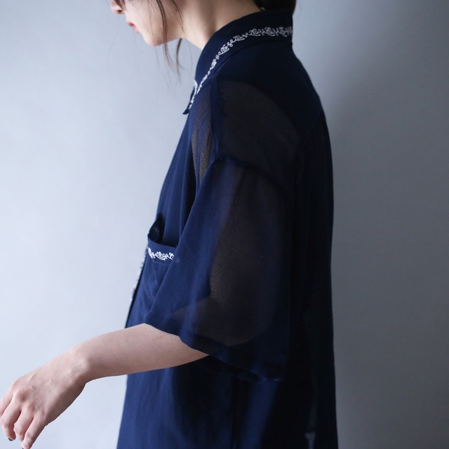 "刺繍" 蔦 motif design XXX over silhouette h/s shirt