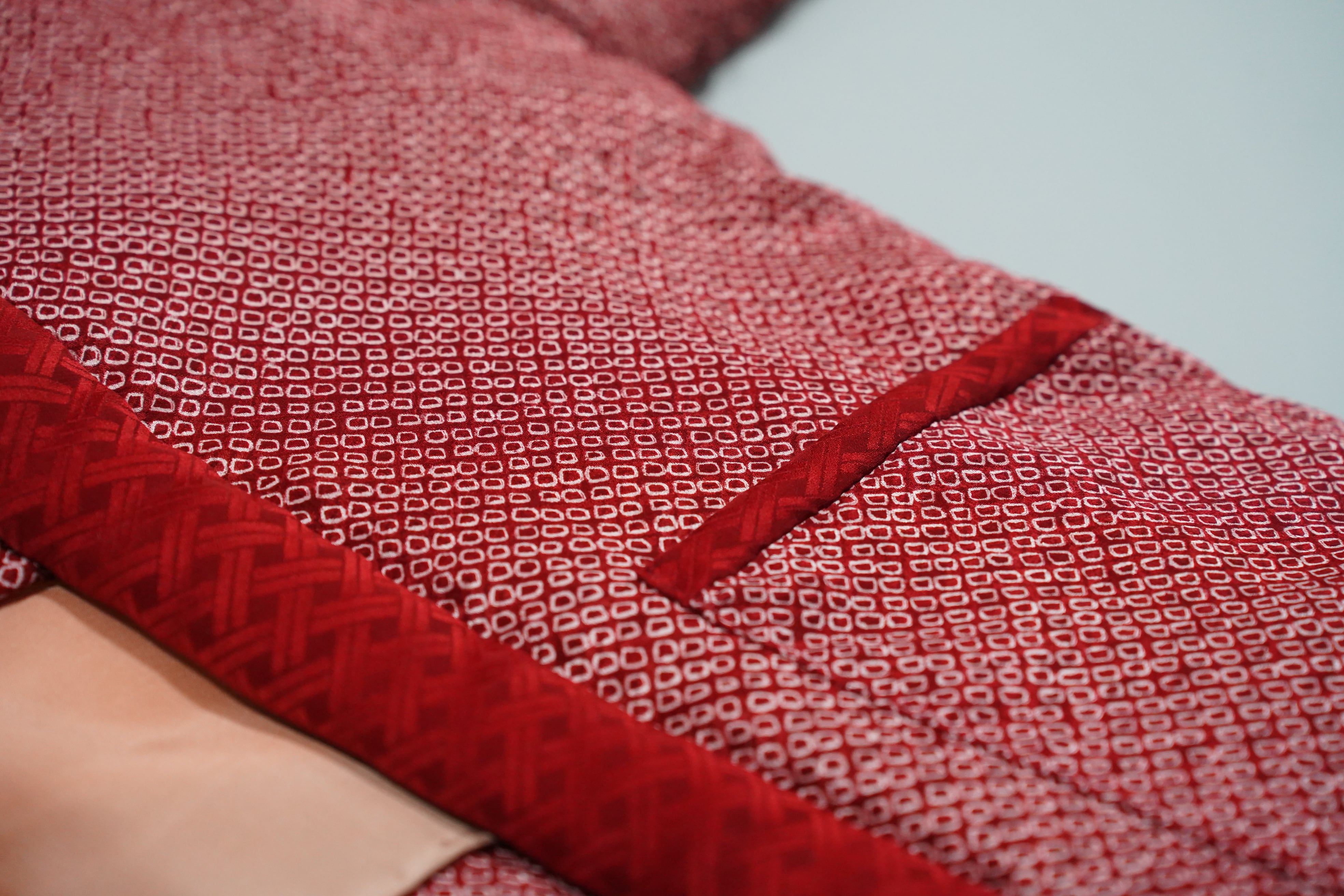 オリジナル綿入れ半纏（手縫い仕立て）正絹総絞り（赤） | きもの後藤