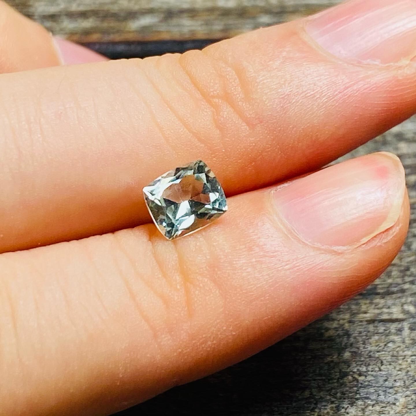 ラムネカラーのトルマリン