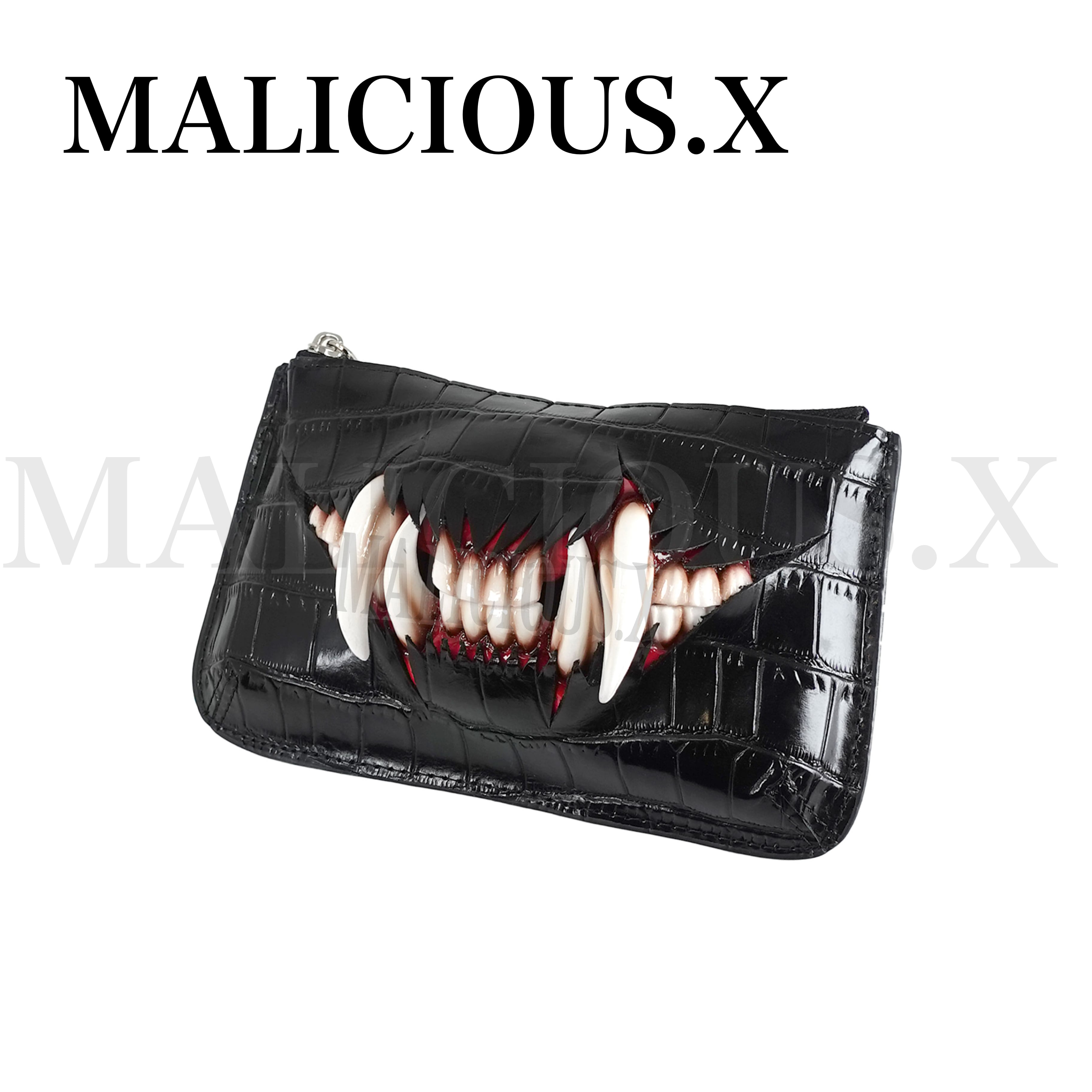 Cat fang Croc Zip Case(Black) | MALICIOUS.X