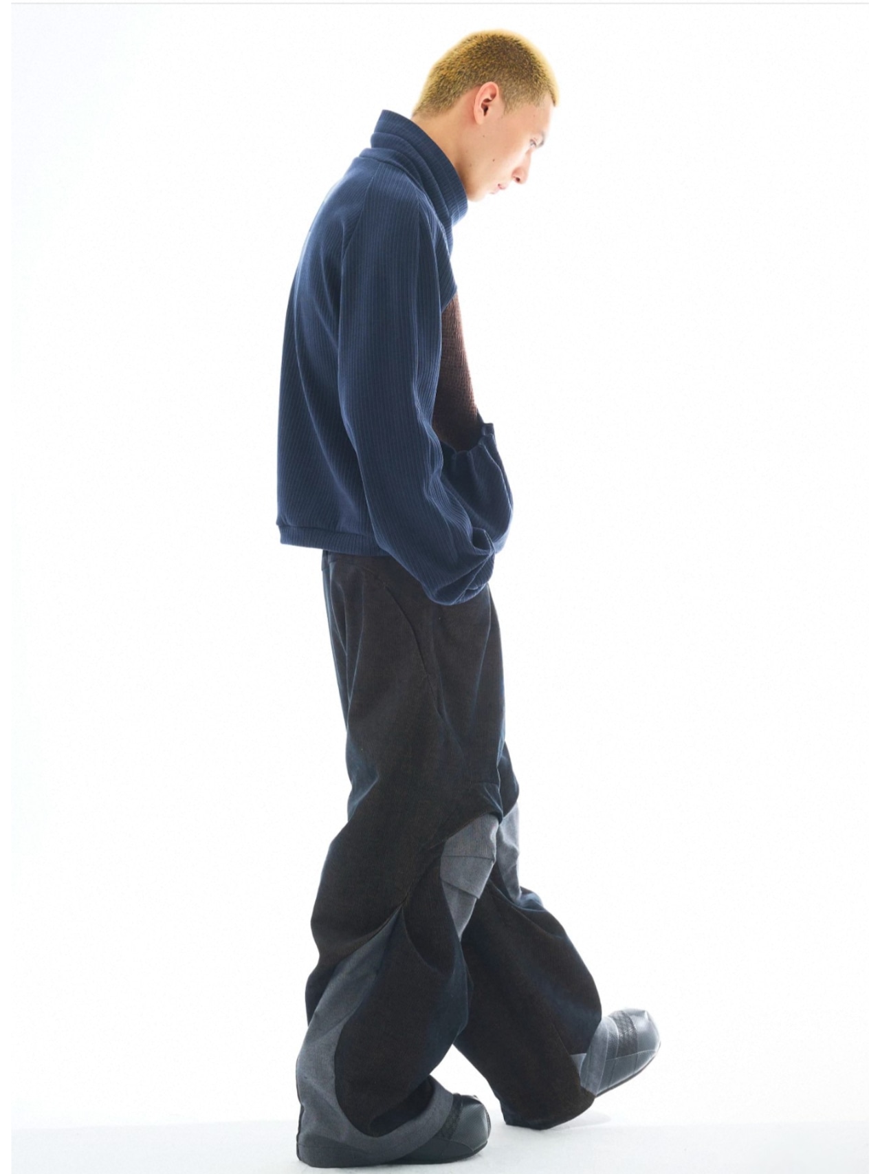 54A0 Armored Knee Wide Trousers