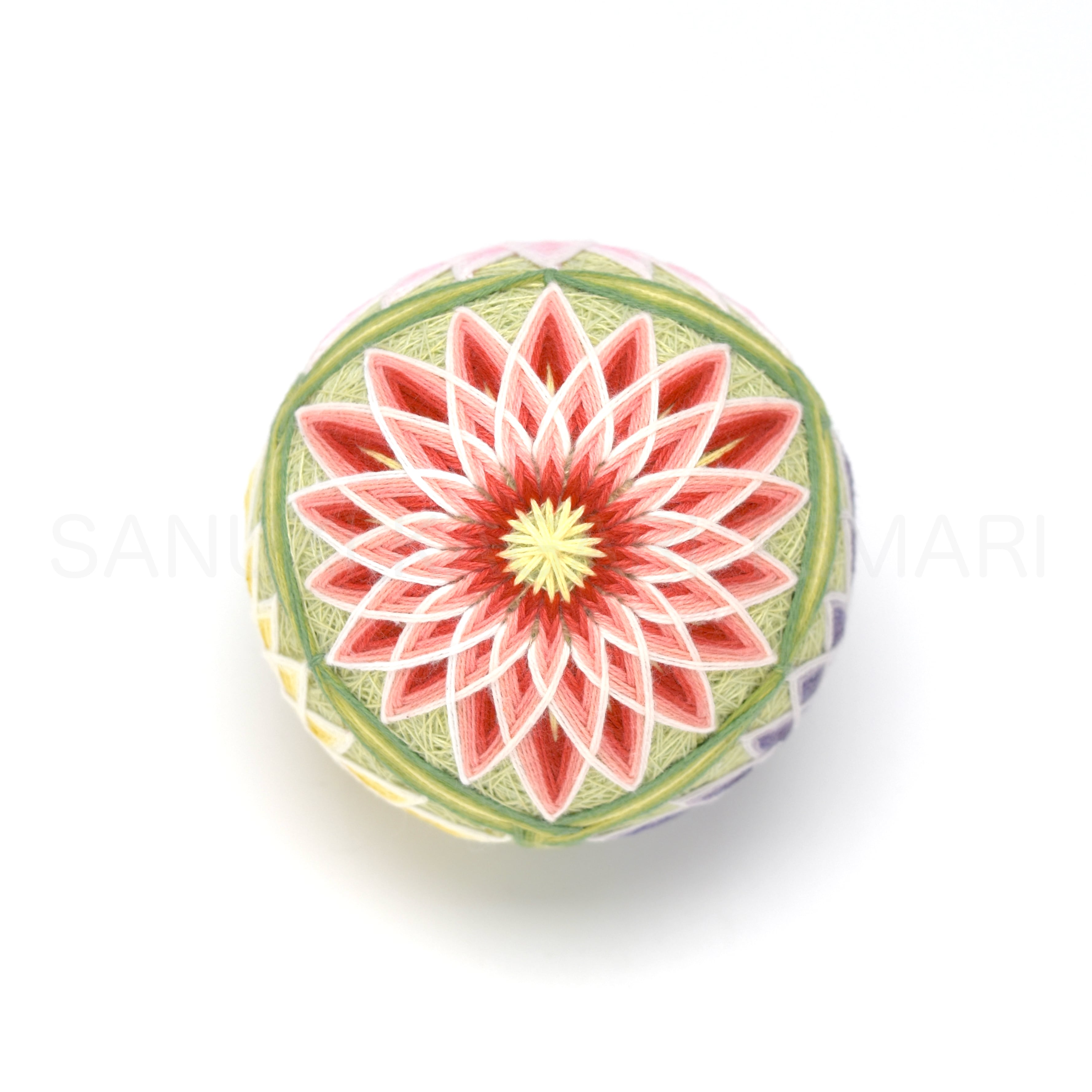 讃岐かがり手まり「三角ぼたん菊」_MA414-4445