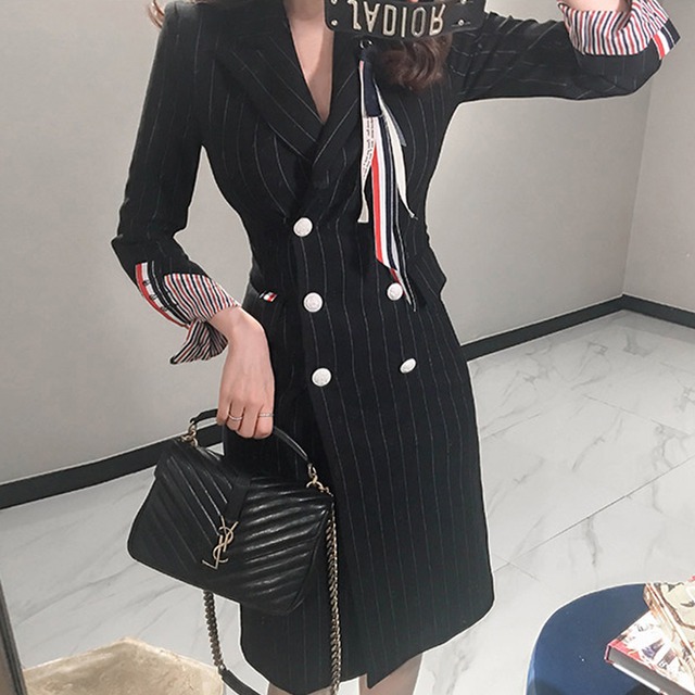 ワンピース 長袖 秋 カジュアル ロング aライン aライン Aライン 膝下 ミモレ ミモレ丈 ロング ロング丈 袖コンシャス Vネック 襟付き スリム 細身 ストレート Aライン ウエストマーク ボタン 黒 ブラック パステルカラー 大人カラー 春カラー S M L XL 小さいサイズ 大きいサイズ ゆったり ゆる ジャスト かわいい 大人可愛い きれいめ シンプル カジュアル 大人 上品 おしゃれ ナチュラル かっこいい レトロ アジアン リラックス ストライプ 韓国 韓国系 オルチャン