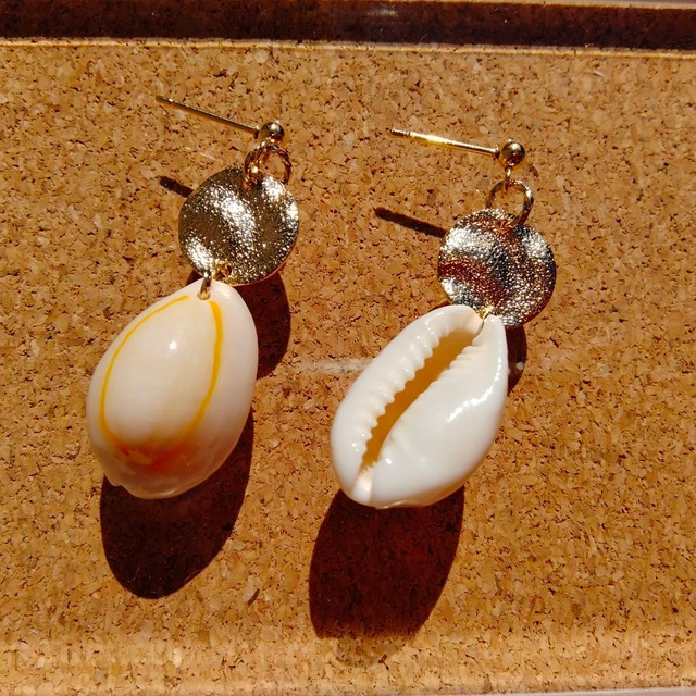 マリンピアス タカラガイ ハナビラタカラガイ Zitto マリンピアス タカラガイ ハナビラタカラガイ Zitto