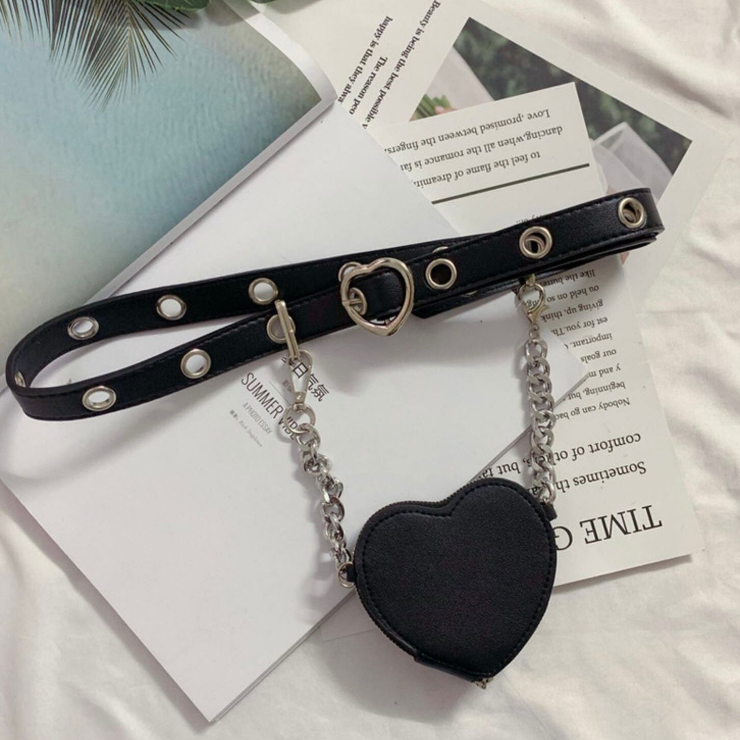 【予約】belt with heart chain bag