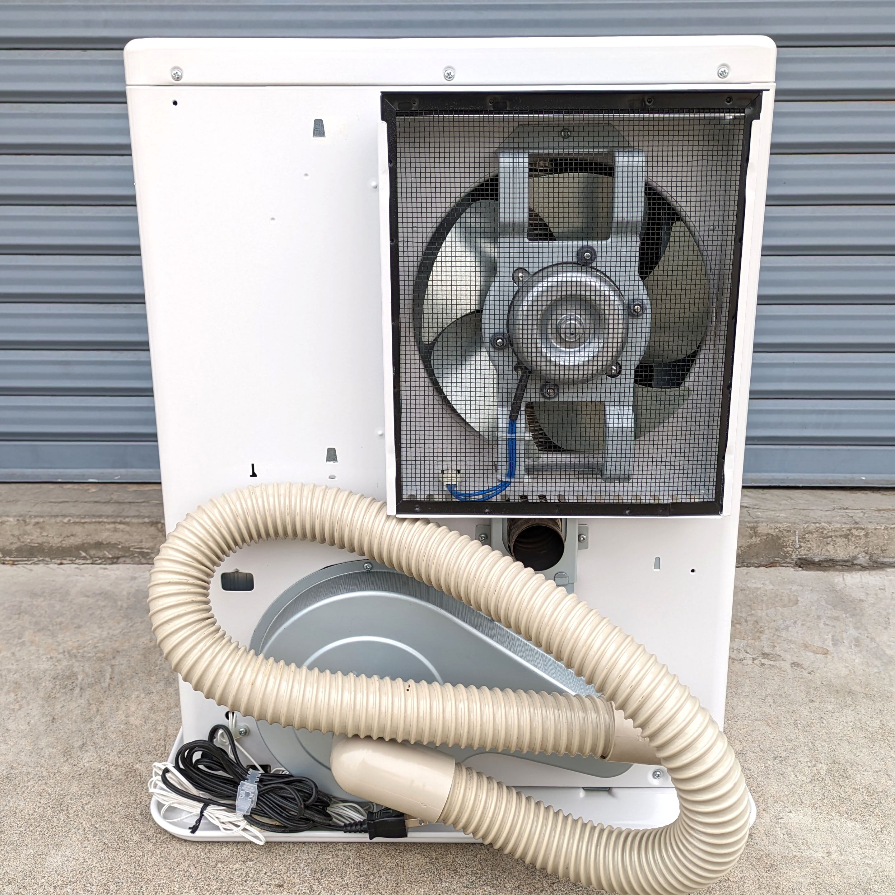 トヨトミ・密閉式石油ストーブ・2019年製・FF-55GT・No.230801-34